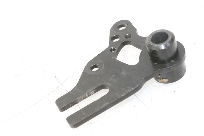 photo de SOPORTE PINZA TRASERO RIEJU MRT PRO SUPERMOTARD 50 (2007 - 2018) - Zoom estado de uso