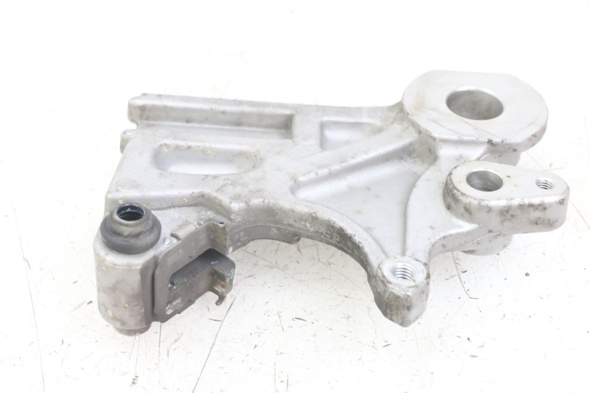 photo de SOPORTE PINZA DE FRENO TRASERO YAMAHA MT-07 MT07 ABS 700 (2014 - 2017) - Otra perspectiva