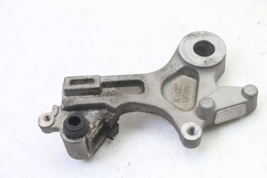 photo de SOPORTE PINZA TRASERO MAG POWER R-STREET 50 (2016 - 2025) - Otra perspectiva