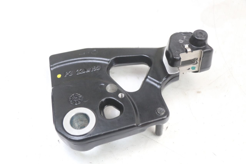 photo de SOPORTE PINZA TRASERO ROYAL ENFIELD SCRAM 411 (2022 - 2024) - Primer plano técnico