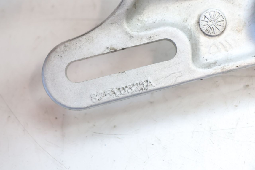 photo de SOPORTE PINZA TRASERO DUCATI SS IE DS CARENEE 1000 (2002 - 2006) - Otra perspectiva