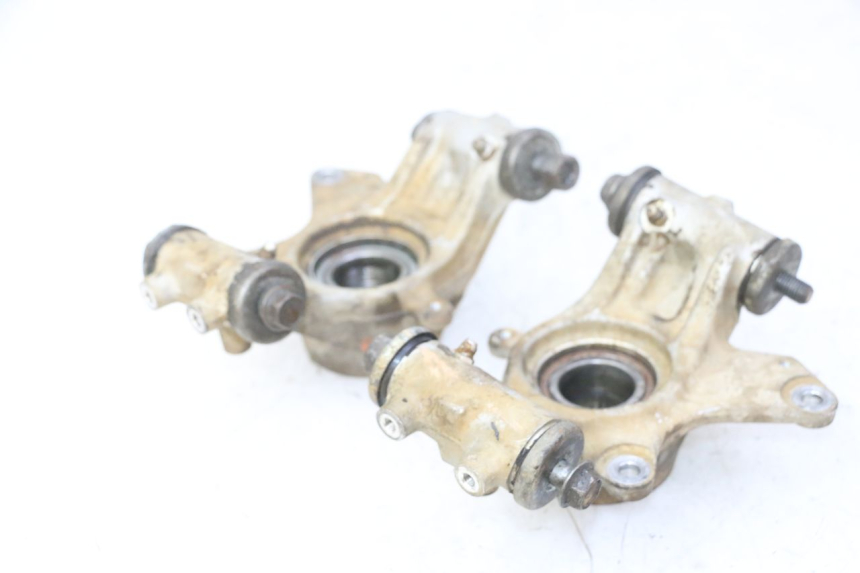 photo de SOPORTE PINZA TRASERO YAMAHA YFM GRIZZLY 550 (2008 - 2015) - Recambio usado revisado