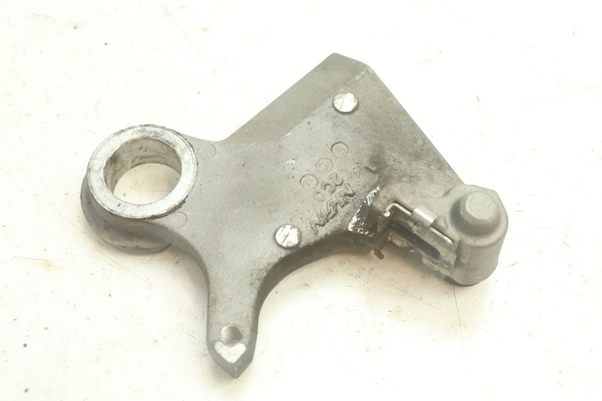 photo de SOPORTE PINZA TRASERO YAMAHA YZF R6 600 (2008 - 2009) - Otra perspectiva