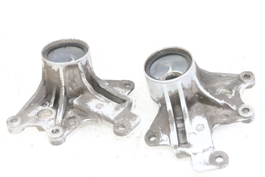 photo de SOPORTE PINZA DELANTERO PIAGGIO MP3 LT 400 (2007 - 2012) - Marcados y referencias originales