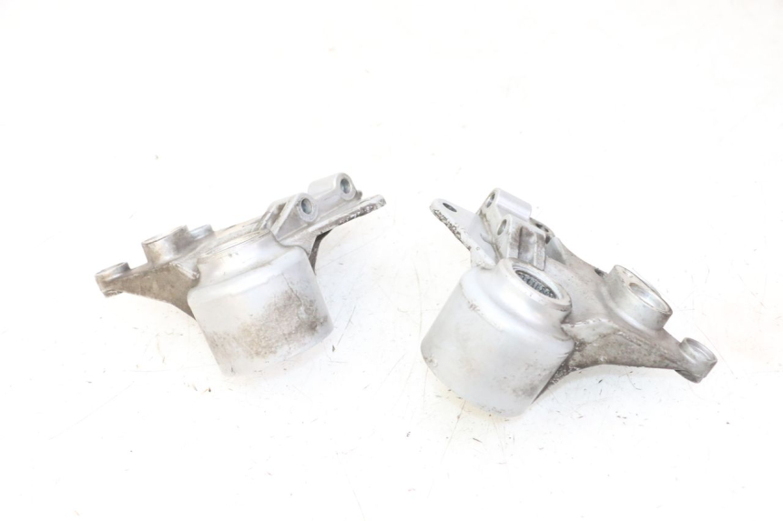 photo de SOPORTE PINZA DELANTERO PIAGGIO MP3 LT 300 (2010 - 2016) - Otra perspectiva