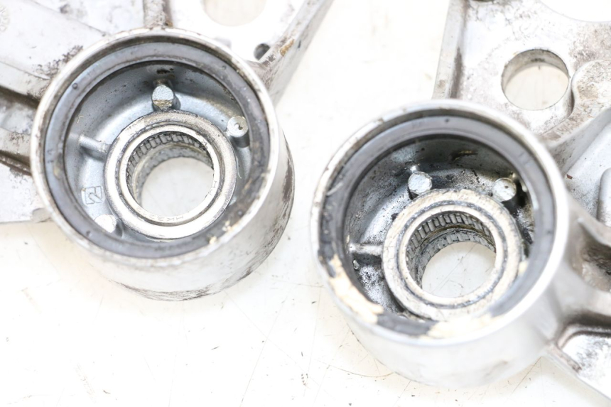 photo de SOPORTE PINZA DELANTERO PIAGGIO MP3 500 (2011 - 2015) - Otra perspectiva