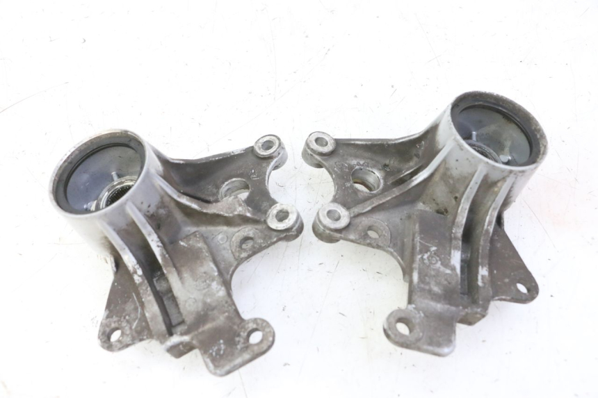 photo de SOPORTE PINZA DELANTERO PIAGGIO MP3 RL 250 (2006 - 2010) - Primer plano técnico