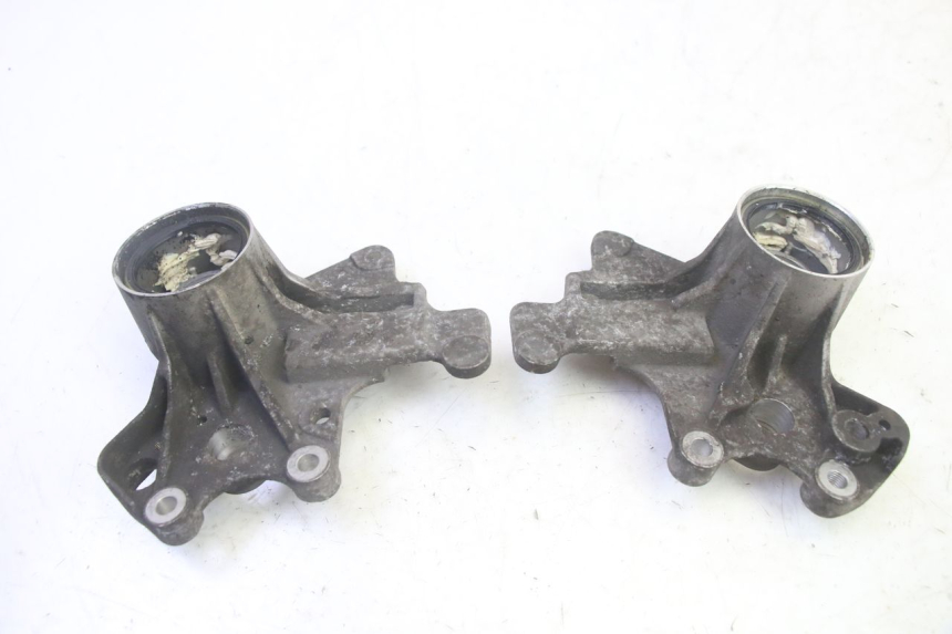 photo de SOPORTE PINZA DELANTERO PIAGGIO MP3 500 (2016 - 2018) - Primer plano técnico