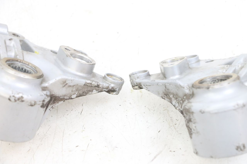 photo de SOPORTE PINZA DELANTERO PIAGGIO MP3 RL 250 (2006 - 2010) - Zoom estado de uso