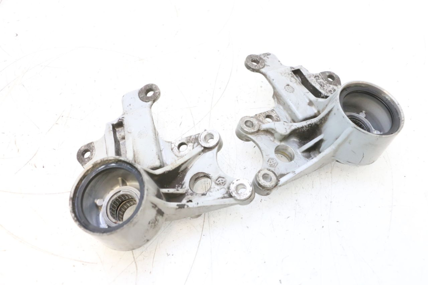 photo de SOPORTE PINZA DELANTERO PIAGGIO MP3 RL 250 (2006 - 2010) - Otra vista del artículo