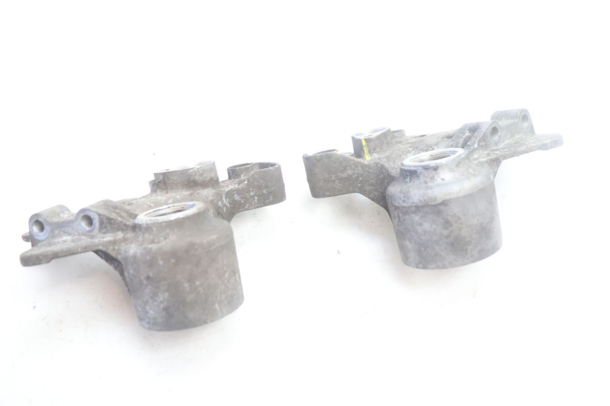 photo de SOPORTE PINZA DELANTERO PIAGGIO MP3 500 (2016 - 2018) - Otra perspectiva