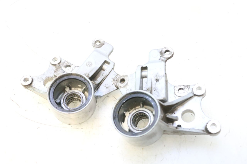 photo de SOPORTE PINZA DELANTERO PIAGGIO MP3 500 (2011 - 2015) - Otra perspectiva