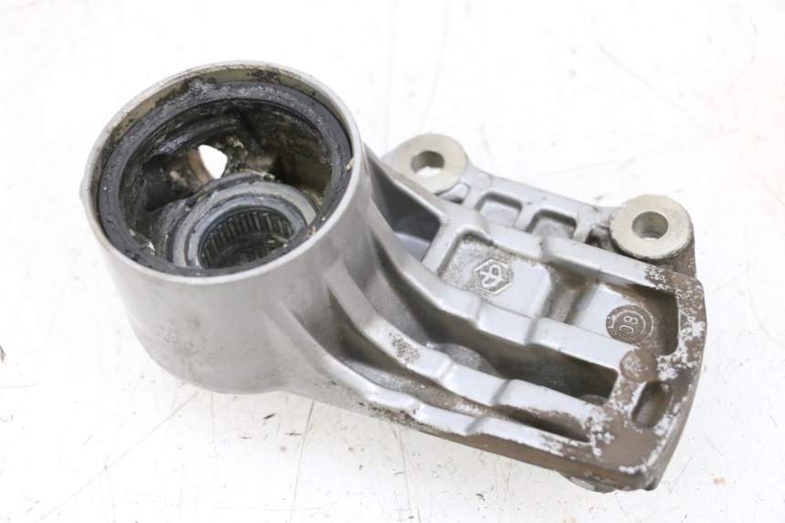 photo de SOPORTE PINZA DELANTERO PIAGGIO VESPA GTS SUPER IE 125 (2009 - 2016) - Vista principal