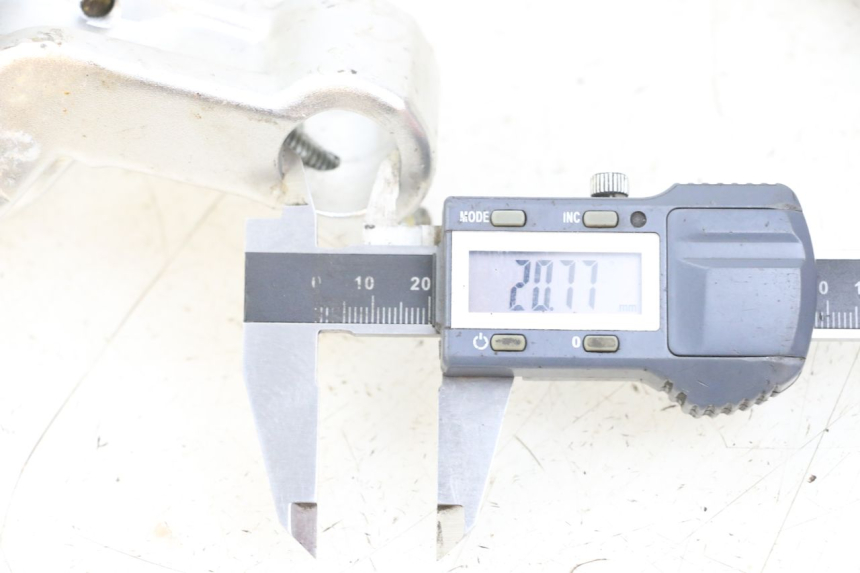 photo de MANILLAR SOPORTE GILERA DNA 50 (2000 - 2007) - Detalle de la pieza