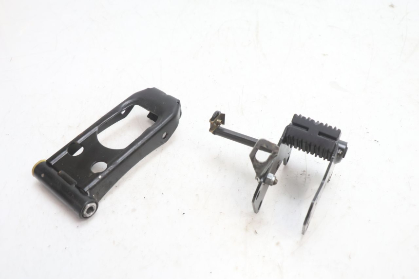 photo de SOPORTE MOTOR PEUGEOT 103 SPX CLIP 50 (1989 - 1992) - Detalle de la pieza