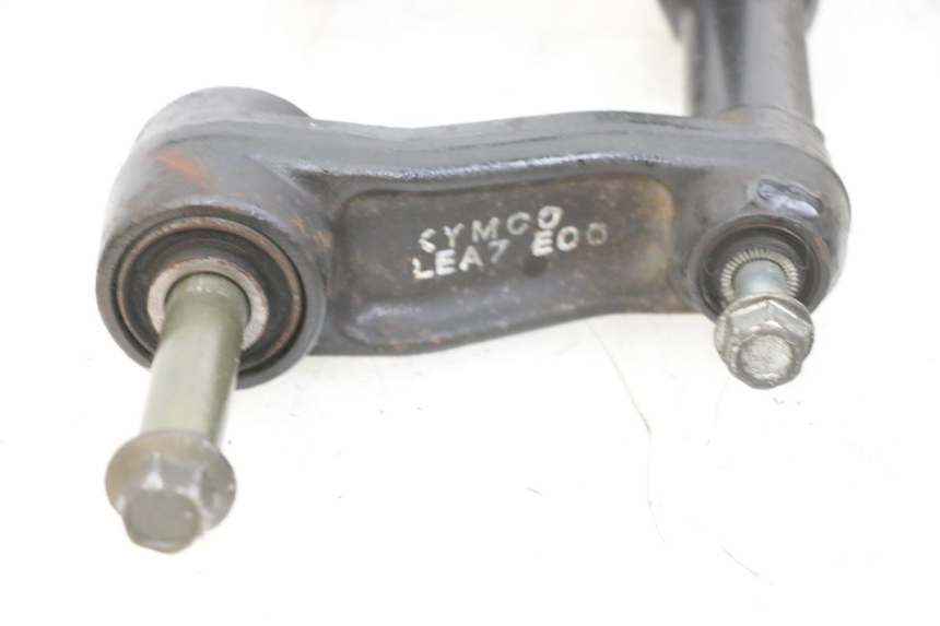 photo de SOPORTE MOTOR ADIVA AD3 300 (2014 - 2020) - Detalles de los puntos de fijación