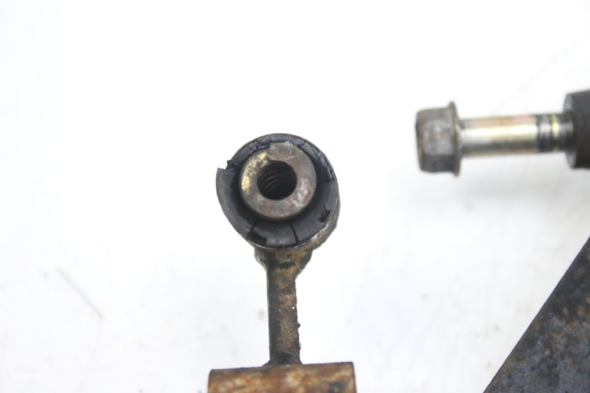 photo de SOPORTE DEL MOTOR KYMCO AGILITY 4T 50 (2005 - 2018) - Otra perspectiva