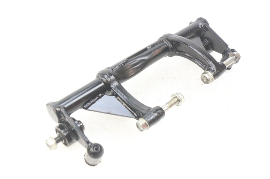 photo de SOPORTE DEL MOTOR KYMCO AGILITY DELIVERY 4T 50 (2018 - 2023) - Primer plano técnico