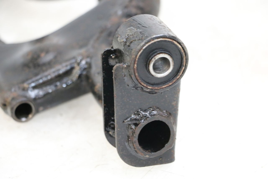 photo de SOPORTE DEL MOTOR JONWAY AZTRAL 125 (2008 - 2017) - Zoom estado de uso