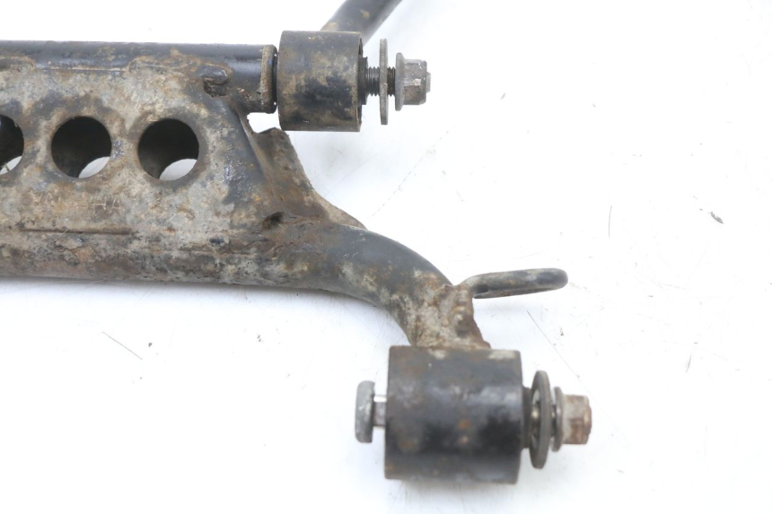 photo de SOPORTE DEL MOTOR YAMAHA BW'S BWS 125 (2010 - 2013) - Primer plano técnico