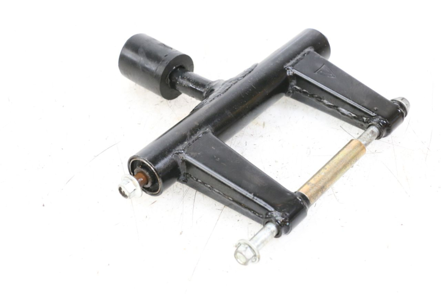 photo de SOPORTE MOTOR LONGJIA DIGITA 4T 50 (2019 - 2022) - Detalle de la pieza