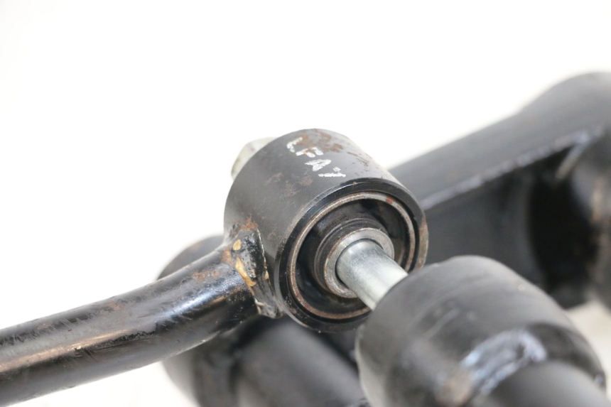 photo de SOPORTE DEL MOTOR KYMCO DINK STREET 125 (2009 - 2014) - Zoom estado de uso