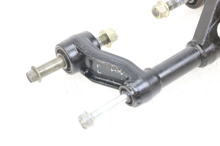 photo de SOPORTE DEL MOTOR KYMCO DINK STREET 125 (2009 - 2014) - Primer plano técnico