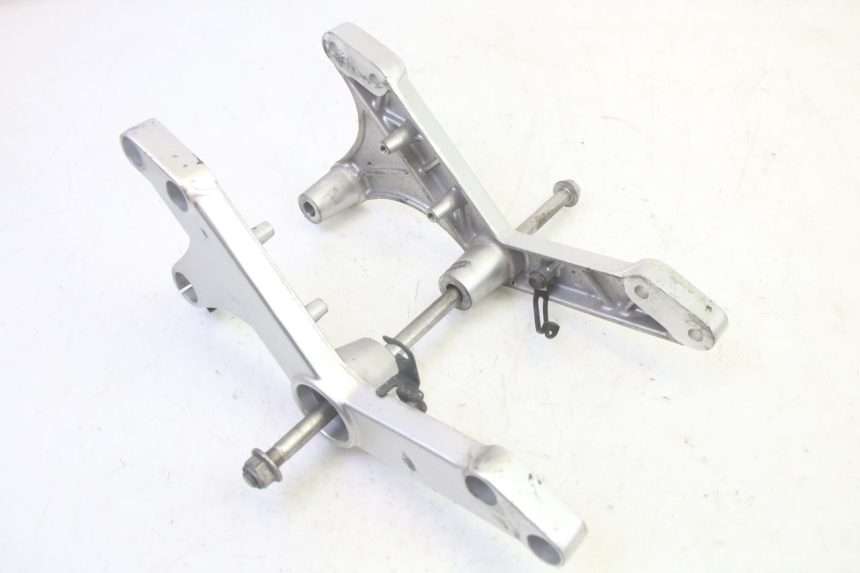 photo de SOPORTE MOTOR SUZUKI DL V STROM 1000 (2002 - 2007) - Vista general del producto