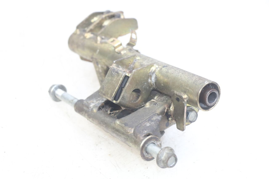 photo de SOPORTE DEL MOTOR HONDA FES PANTHEON 2T 125 (1998 - 2002) - Primer plano técnico