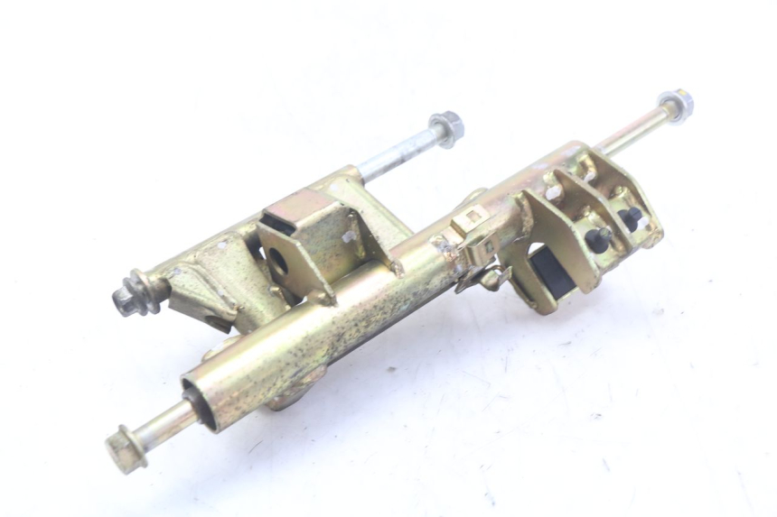 photo de SOPORTE DEL MOTOR HONDA FES PANTHEON 2T 125 (1998 - 2002) - Detalle de la pieza