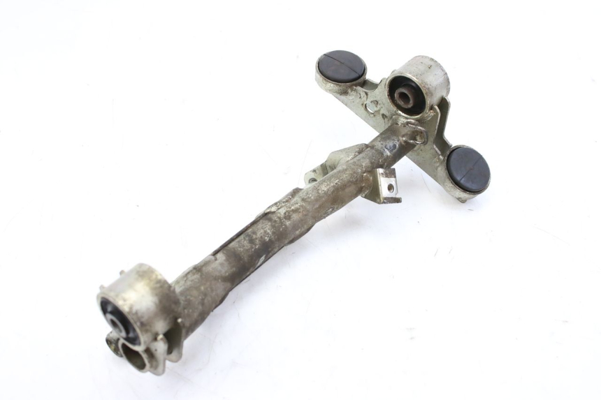 photo de SOPORTE DEL MOTOR HONDA FES S-WING SWING ABS 125 (2007 - 2015) - Primer plano técnico