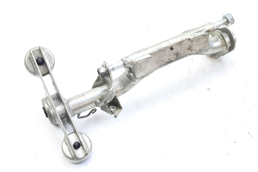 photo de SOPORTE DEL MOTOR HONDA FES S-WING SWING ABS 125 (2007 - 2015) - Primer plano técnico