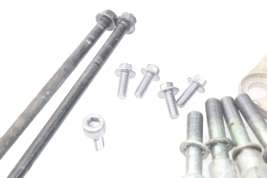 photo de SOPORTE DEL MOTOR YAMAHA FJR ABS 1300 (2006 - 2012) - Otra perspectiva