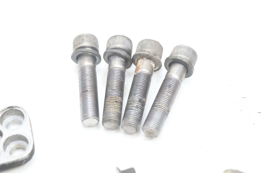 photo de SOPORTE MOTOR YAMAHA FJR 1300 (2001 - 2005) - Zoom estado de uso