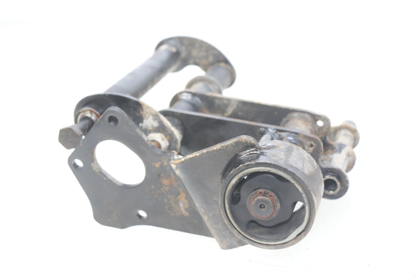 photo de SOPORTE DEL MOTOR PIAGGIO FLY 100 (2006 - 2010) - Detalle de la pieza