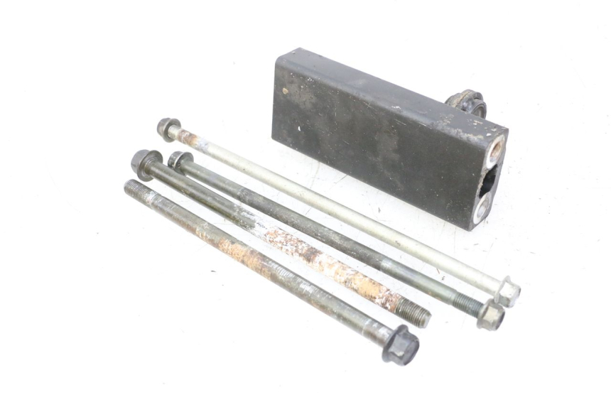 photo de SOPORTE MOTOR YAMAHA FZ6 FAZER S2 600 (2007 - 2011) - Otra perspectiva