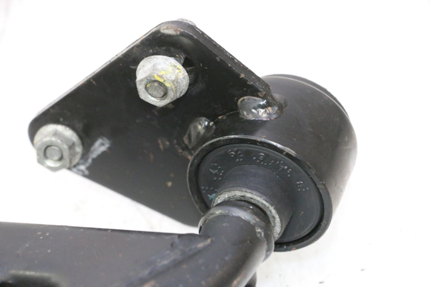 photo de SOPORTE DEL MOTOR GILERA GP 800 (2007 - 2013) - Vista general del producto