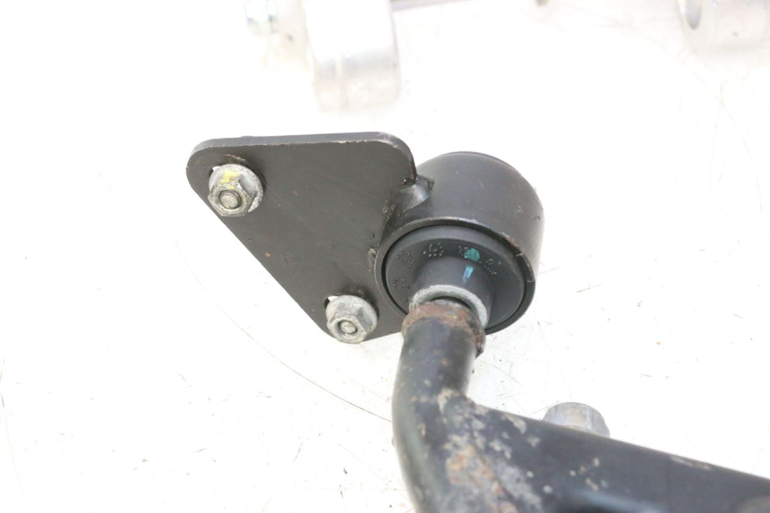 photo de SOPORTE DEL MOTOR GILERA GP 800 (2007 - 2013) - Detalles de los puntos de fijación