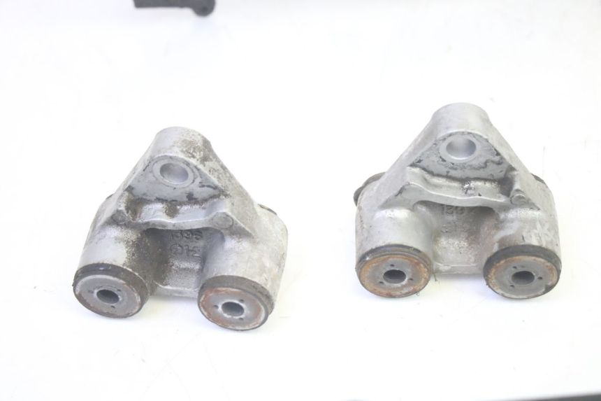 photo de SOPORTE MOTOR KAWASAKI GPZ RX 1000 (1986 - 1988) - Otra perspectiva