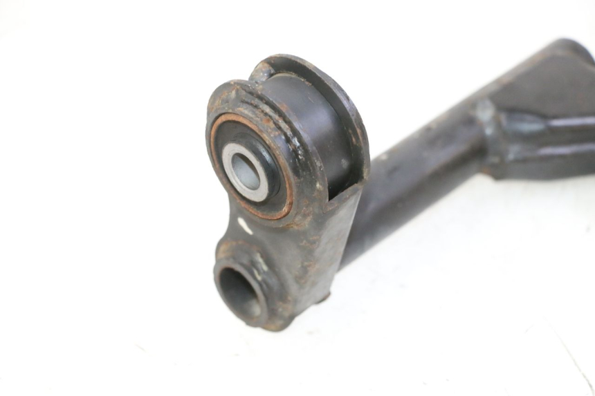 photo de SOPORTE MOTOR KYMCO GRAND DINK 125 (2002 - 2007) - Primer plano técnico