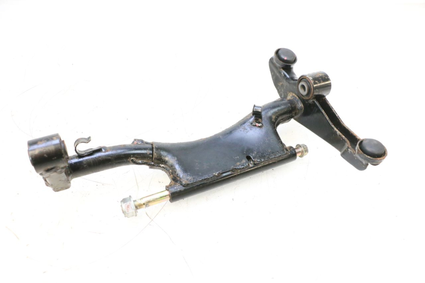 photo de SOPORTE MOTOR SYM GTS EVO 125 (2009 - 2013) - Detalles de los puntos de fijación