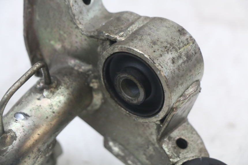 photo de SOPORTE MOTOR HONDA PCX (JF28) 125 (2009 - 2011) - Detalles de los puntos de fijación