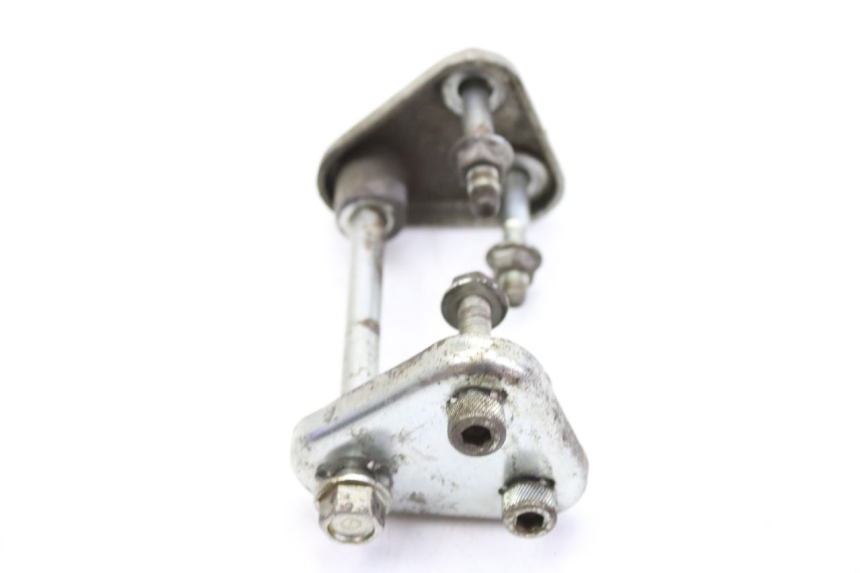 photo de SOPORTE DEL MOTOR SYM HUSKY 125 (1999 - 2005) - Otra perspectiva