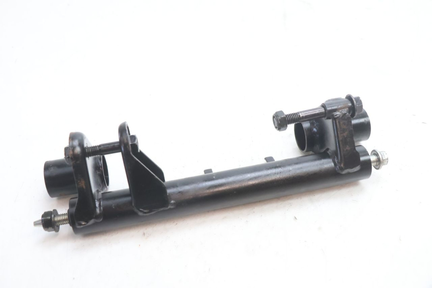 photo de SOPORTE MOTOR PEUGEOT KISBEE 2T 50 (2018 - 2022) - Vista principal