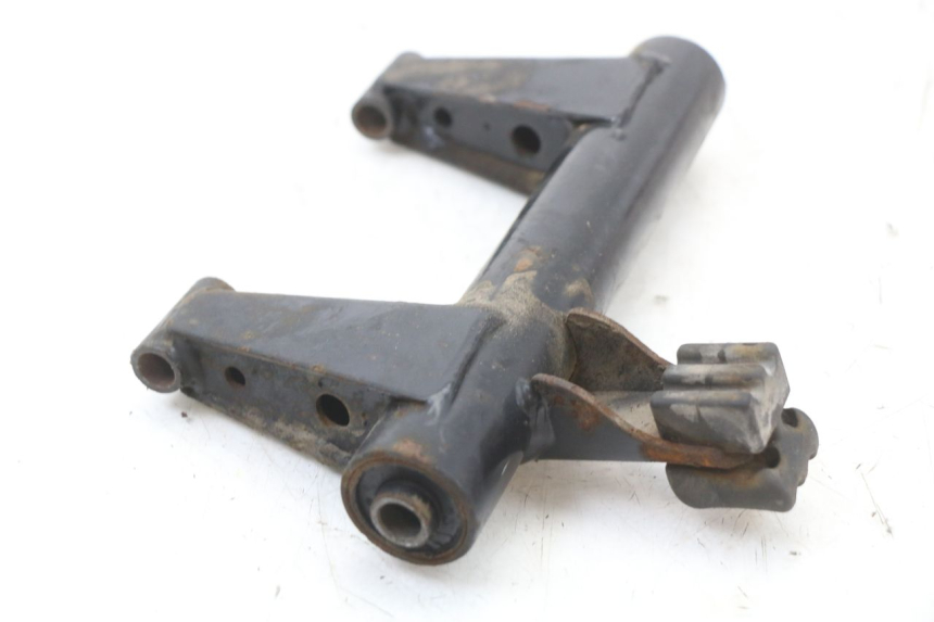 photo de SOPORTE DEL MOTOR PEUGEOT KISBEE 4T 50 (2010 - 2017) - Zoom estado de uso