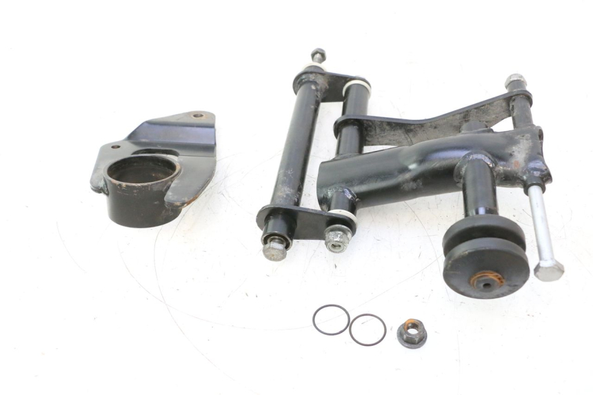 photo de SOPORTE MOTOR PIAGGIO LIBERTY IGET S 125 (2016 - 2020) - Detalle de la pieza