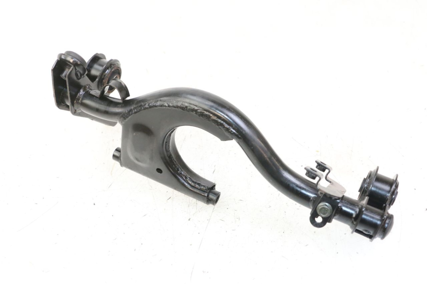 photo de SOPORTE MOTOR LONGJIA SHARPY 125 (2020 - 2024) - Detalle de la pieza