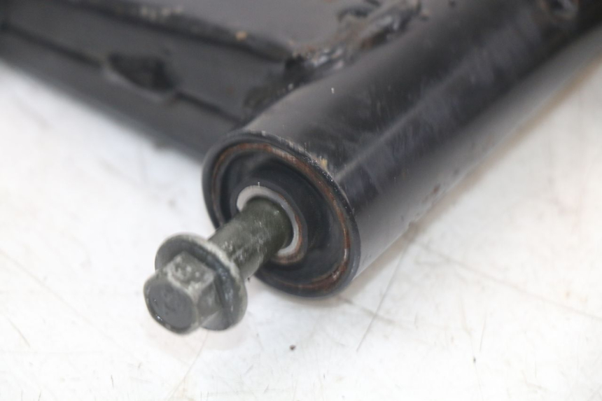 photo de SOPORTE MOTOR MASH LEGEND'R 4T 50 (2021 - 2025) - Estado de la superficie y material