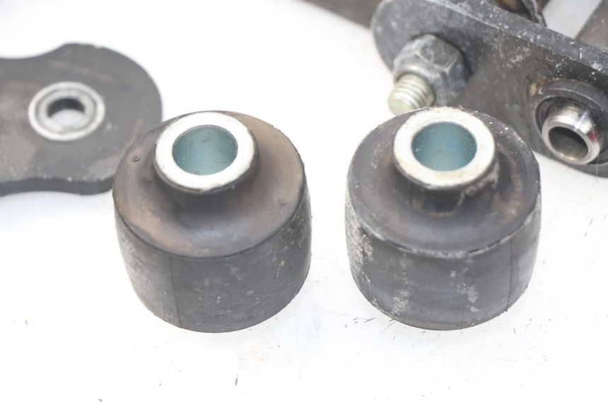 photo de SOPORTE MOTOR PEUGEOT METROPOLIS 400 (2017 - 2020) - Vista general del producto