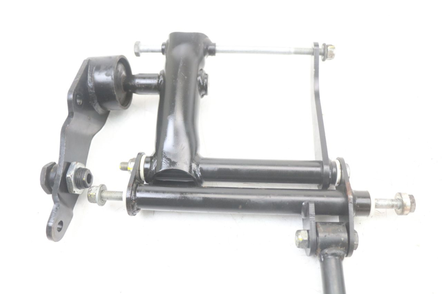 photo de SOPORTE MOTOR PIAGGIO MP3 HPE 350 (2018 - 2020) - Otra vista del artículo